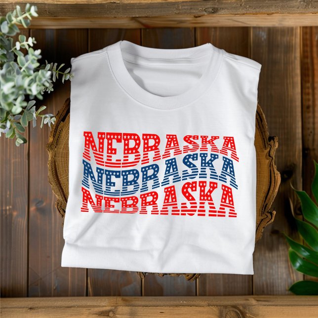 Camiseta Nebraska Patriótico Rojo y Azul Boho T-Shirt (Subido por el creador)