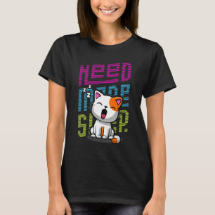 Camiseta Necesita más sueño   Divertida expresión de bostez