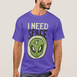 Camiseta Necesito la distancia social divertida de Alien In