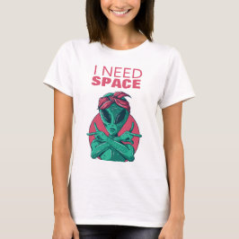 Camiseta Necesito la distancia social divertida de Alien In