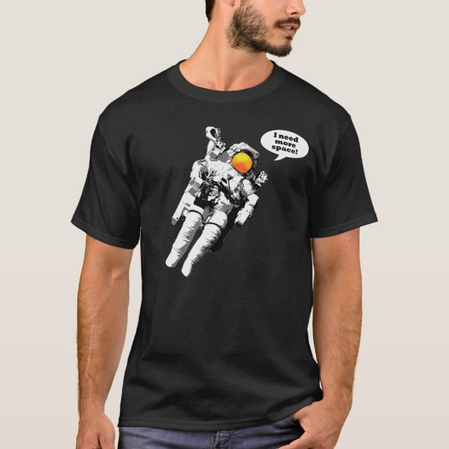 Camiseta Necesito más espacio (Anverso)