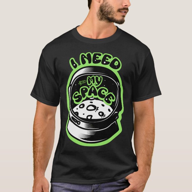 Camiseta Necesito mi casco astronauta espacial (Anverso)