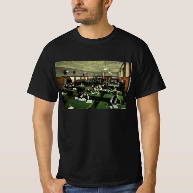 Camiseta Negocio vintage, periodistas en oficina de periódi (Anverso)