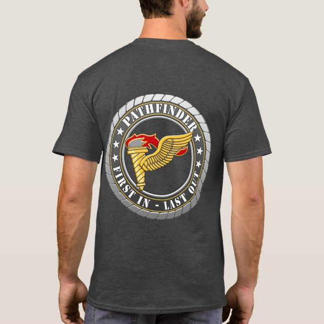Camiseta negra básica Pathfinder (Reverso)