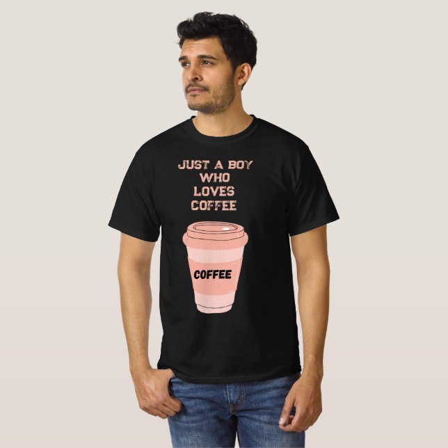 Camiseta negra con diseño de café (Anverso completo)