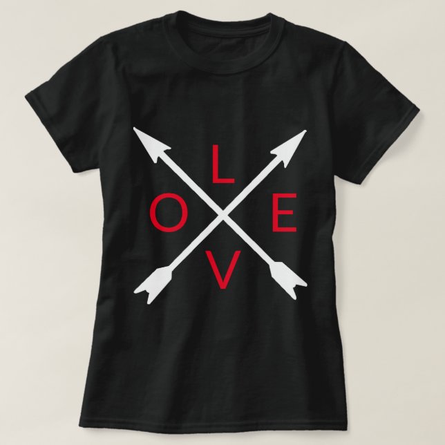Camiseta negra con flecha de amor (Diseño del anverso)
