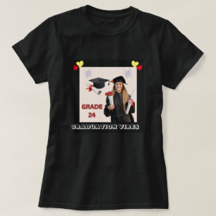 Camiseta negra con vibración de graduación