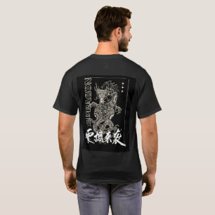 camiseta negra de media manga con diseño de dragón
