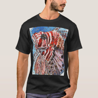 Camiseta negra de pez león