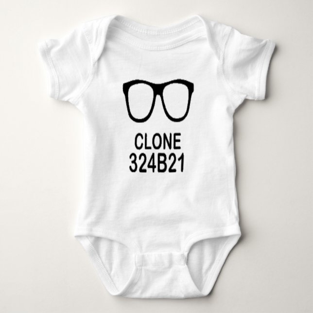 Camiseta negra huérfana (Anverso)
