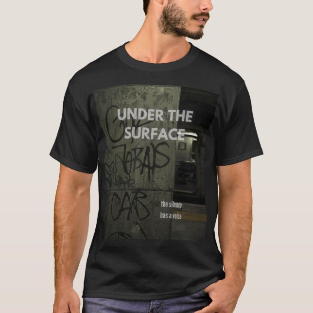 Camiseta negra unisex de ropa urbana Underground C (Anverso)
