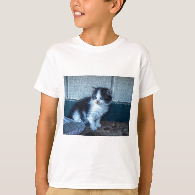Camiseta Negro + Gatito Blanco (Anverso)