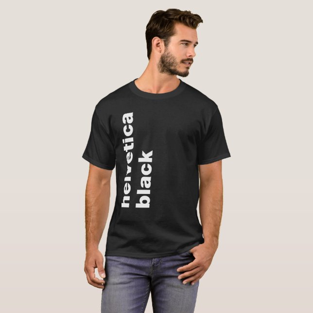 Camiseta negro Helvética (Anverso completo)