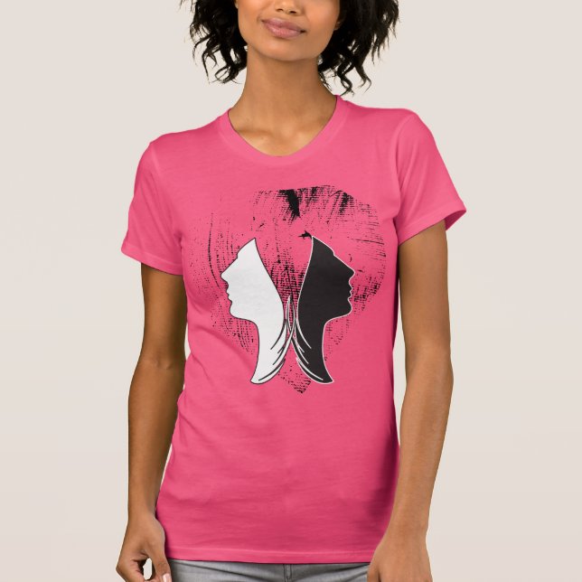 Camiseta Negro rosa y dos caras blancas (Anverso)