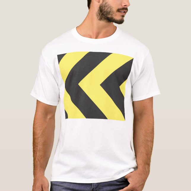 Camiseta negro y amarillo (Anverso)