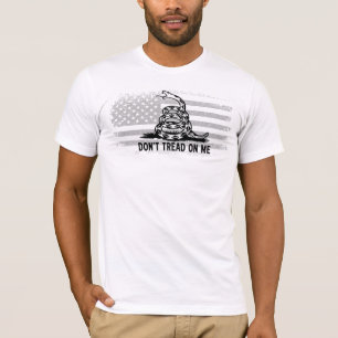 Camiseta Negros y blancos no me tocan la bandera estadounid