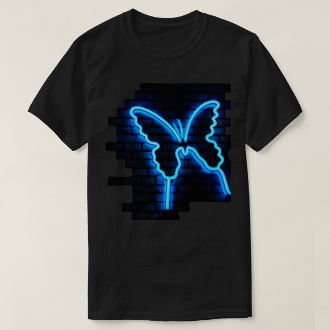 Camiseta Neon Butterfly sobre una pared de ladrillo (Diseño del anverso)