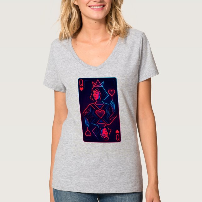 Camiseta Neon Queen of Hearts — Synthwave retro-futurista (Anverso)