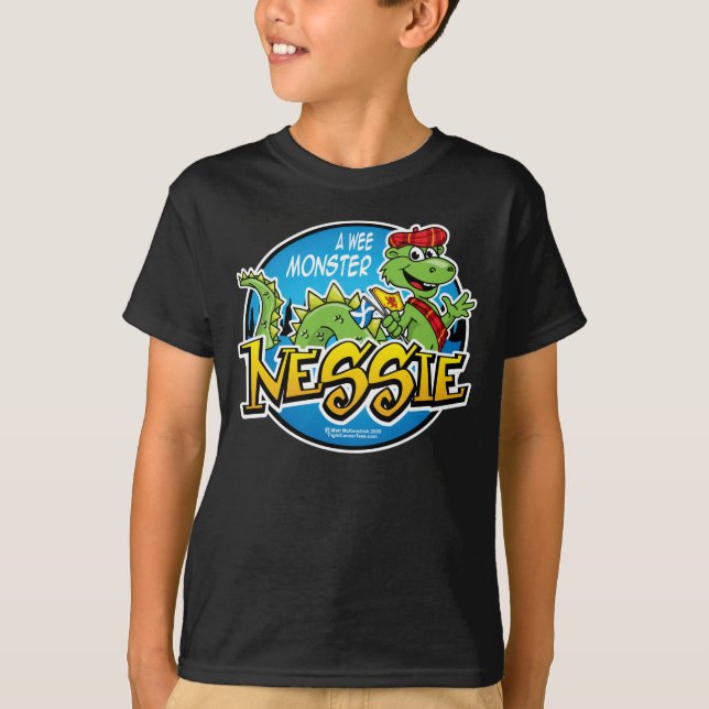 Camiseta Nessie: Un monstruo pequenito (Anverso)