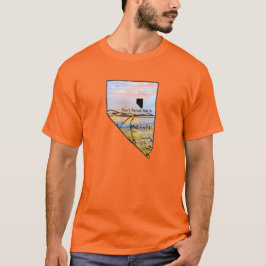 Camiseta Nevada no me alce en el paisaje del atardecer