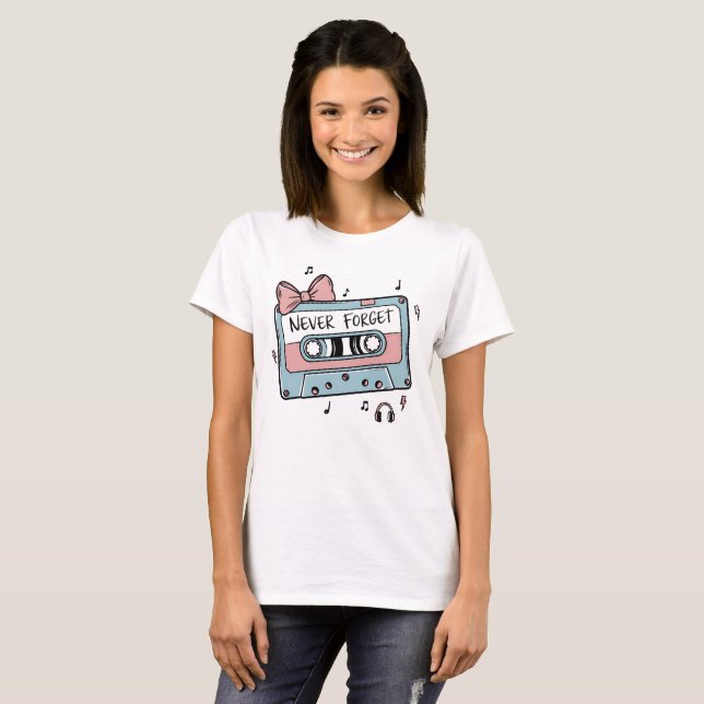 Camiseta Never Forget Cassette Tape Retro (Anverso completo)