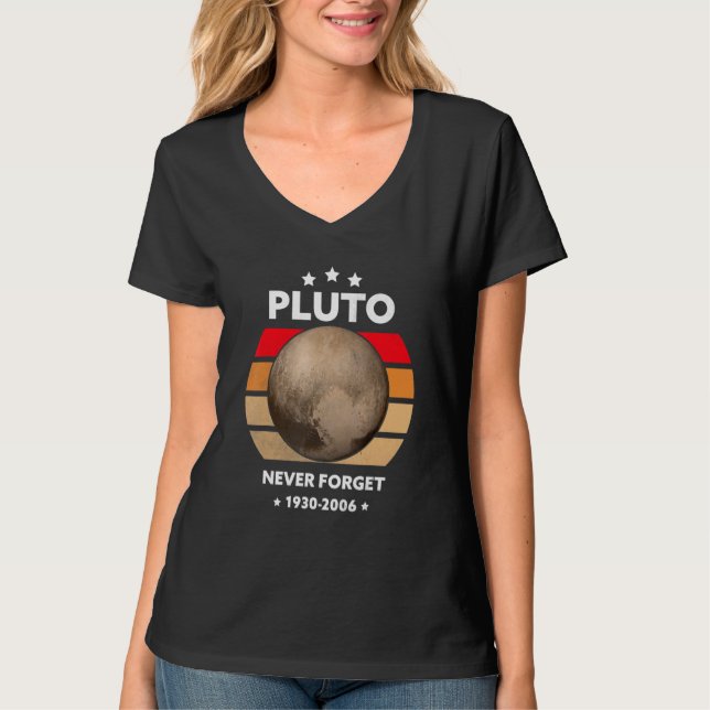 Camiseta Never Forget Pluto Vintage Space (Anverso)
