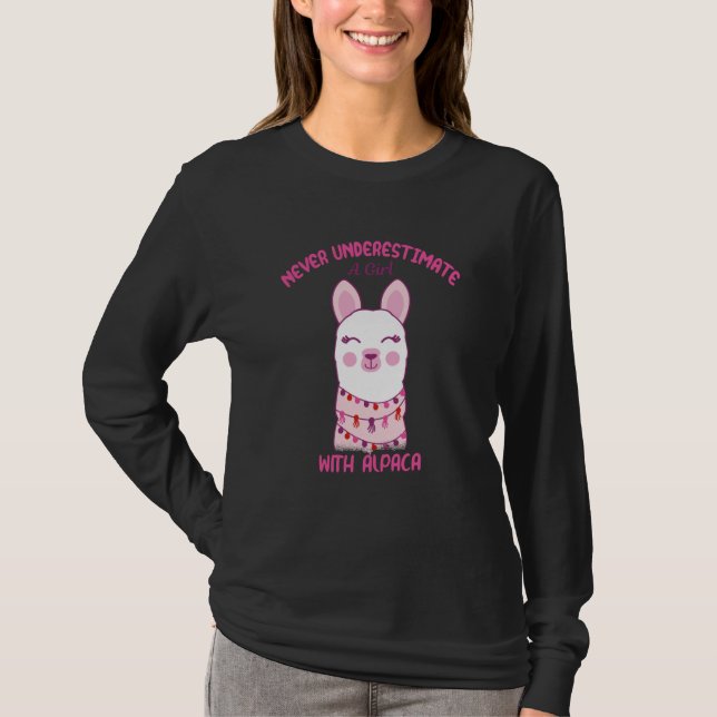 Camiseta Never underestimate a girl with Alpaca (Anverso)