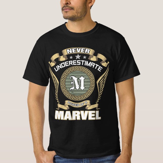 CAMISETA NEVER_UNDERESTIMATE_POWER_OF_A_MARVEL (Anverso)
