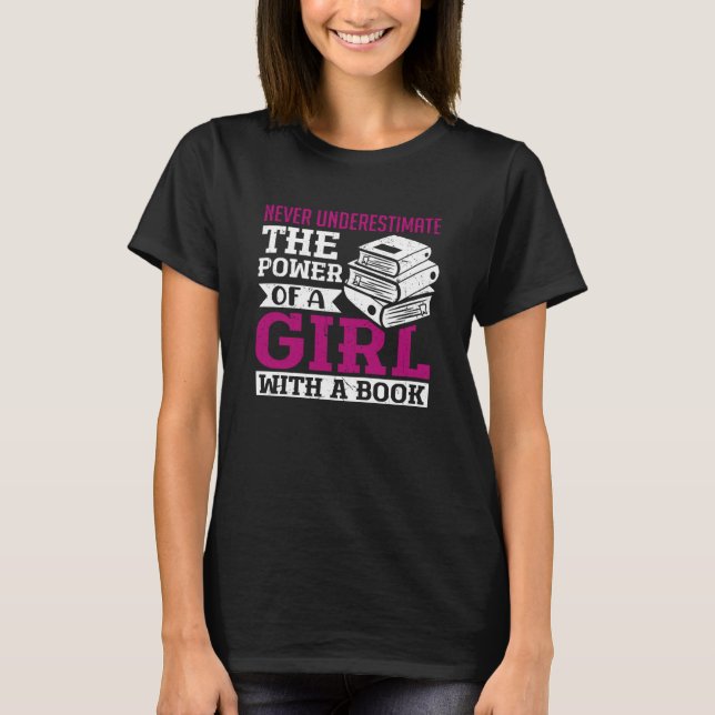 Camiseta Never Underestimate the Power of a Girl With a Boo (Anverso)