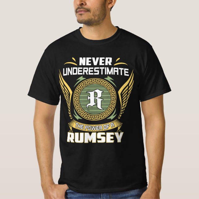Camiseta Never Underestimate The Power Of A Rumsey (Anverso)