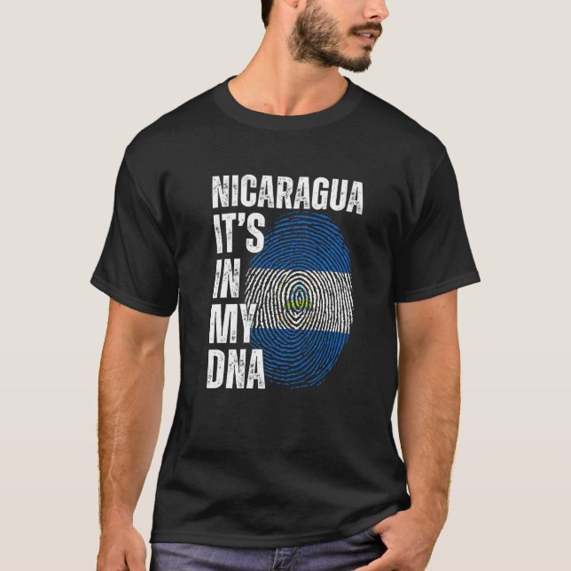 Camiseta Nicaragua está en mi ADN haciendo coincidir a los  (Anverso)