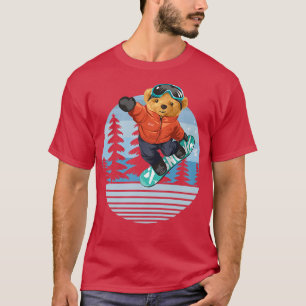 Camiseta Nieve sobre el oso de juguete en la naturaleza for