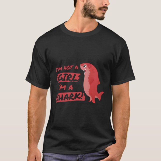 Camiseta Nimona No Soy Un Chica, Soy Un Tiburón Que Lo Hace (Anverso)
