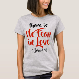 Camiseta Ningún miedo en cristiano para mujer del 4:18 de
