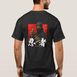 Camiseta Ninja en negro con fondo kanji y rojo