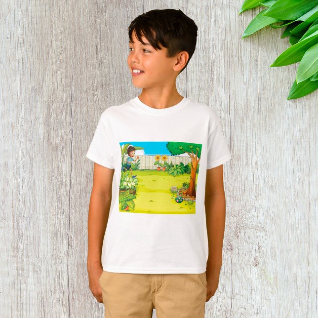 Camiseta Niño juguetón corriendo en un frondoso patio trase (Subido por el creador)