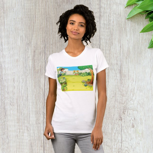 Camiseta Niño juguetón corriendo en un frondoso patio trase (Subido por el creador)