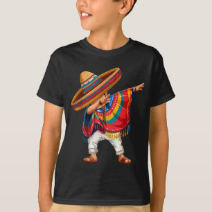 Camiseta niño mexicano haciendo dab con poncho cinco de may