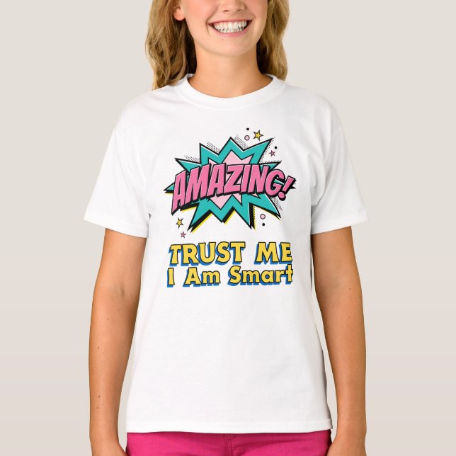 Camiseta Niño pequeño Chica inteligente niño inspirado en P (Anverso)