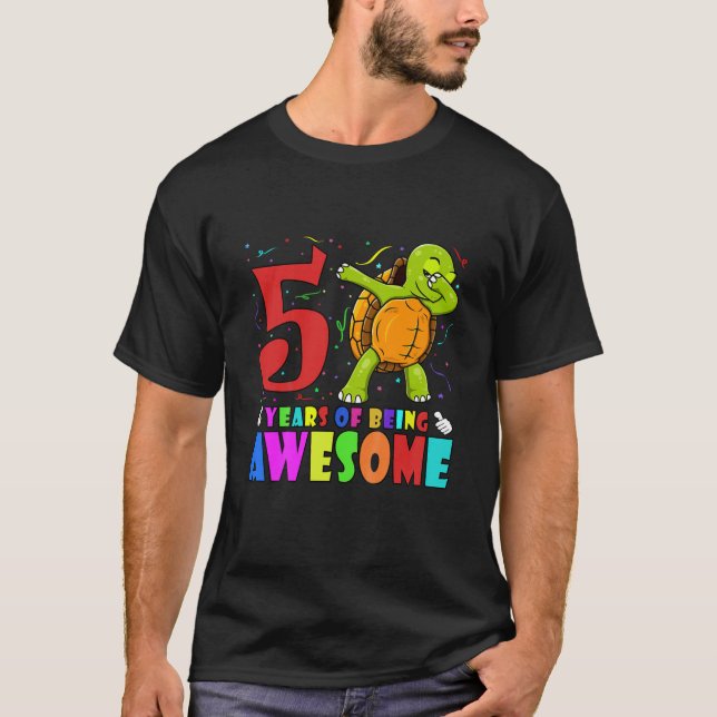 Camiseta Niños 5.ª Fiesta De Cumpleaños Tortuga De Dabbing  (Anverso)