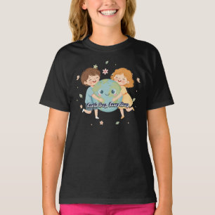 Camiseta Niños Adorables Abrazando la Tierra - Día de la Ti