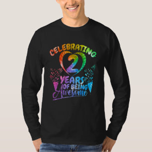 Camiseta Niños Celebrando 2 Años De Ser Un Alegre Cumpleaño