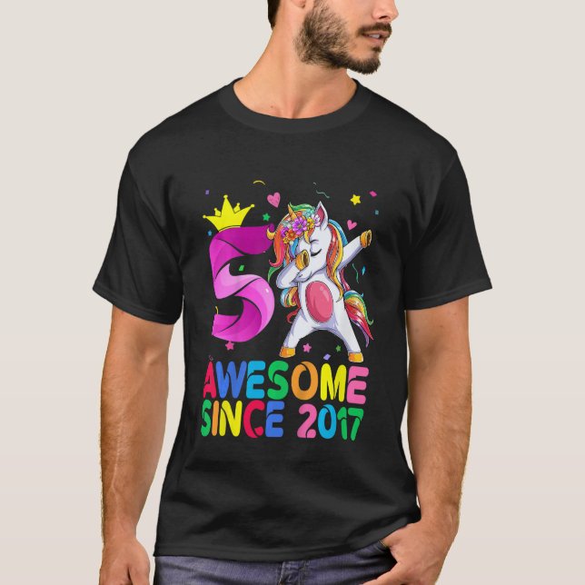 Camiseta Niños De 5 Años Ilustrantes Desde 2017 Dabbing Uni (Anverso)