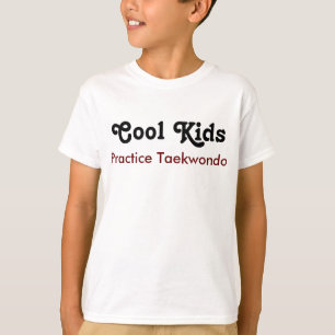 Camiseta Niños de Guay practican Taekwondo