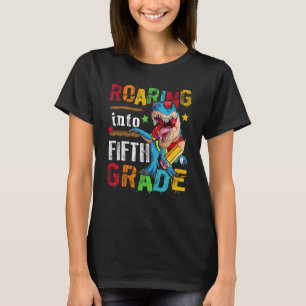 Camiseta Niños de quinto grado de dinosaurios de vuelta a c