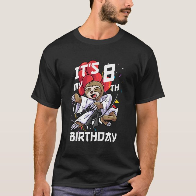 Camiseta Niños es mi octavo cumpleaños, Sloth Karate B de 8 (Anverso)