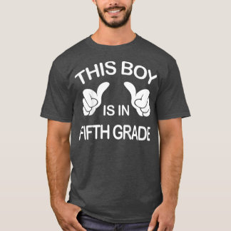 Camiseta Niños Este chico está en quinto grado de vuelta a 