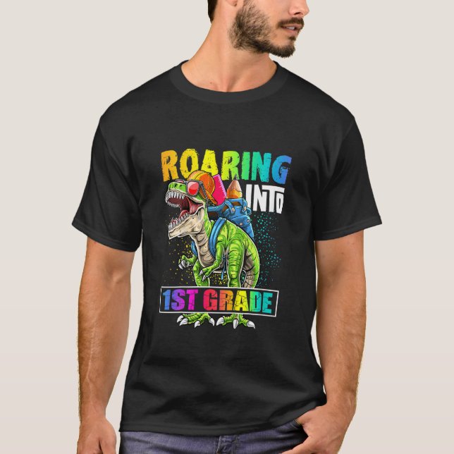 Camiseta Niños lanzando mochila de dinosaurio de primer gra (Anverso)