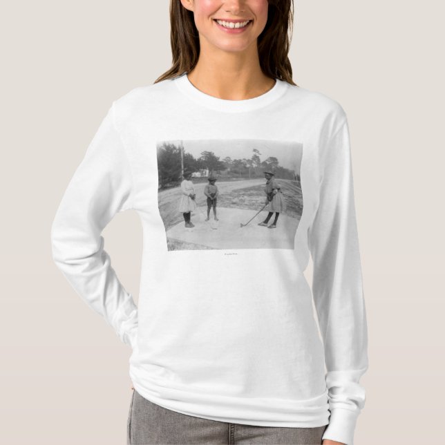 Camiseta Niños negros que juegan la fotografía del golf (Anverso)