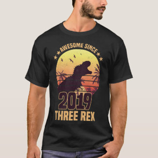 Camiseta Niños Tres Rex Dinosaurio de 3 años